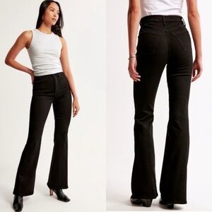 Abercrombie Curve Love Ultra High Rise Flare Jeans Black Size 26